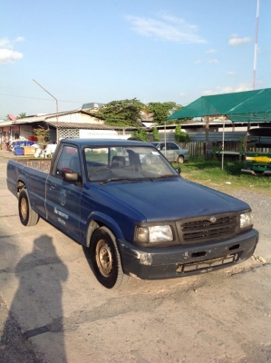 รถมาสด้า 2500 ไฟร์เตอร์.