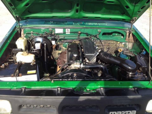 รถมาสด้า B2500 ตอนเดียว