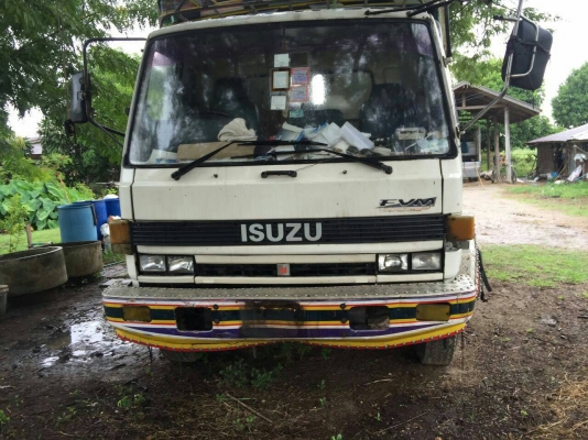 หกล้อ อีซูชุ FRR165 รถห้าง ช่วงยาว7.20 ม สภาพดีสวยเดิม พร้อมใช้งาน ทะเบียนพร้อมโอน