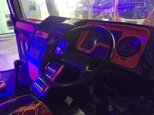 ขายรถทัวร์ปรับอากาศใหม่ 10 ล้อ 2 ชั้น ทรงใหม่ล่าสุด เพิ่งจะออกจากอู่ เครื่องอีซูซุ 6WF 400 กว่าแรงม้า