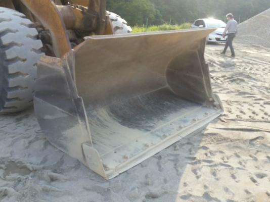 นำเข้าเครื่องจักรกลหนักมือ 2 จากต่างประเทศ Tel.098-858-5524 สามภพ ครับ นำเข้าเครื่องจักรกลหนักมือ 2 จากต่างประเทศ Tel.098-858-5524 สามภพ ครับ