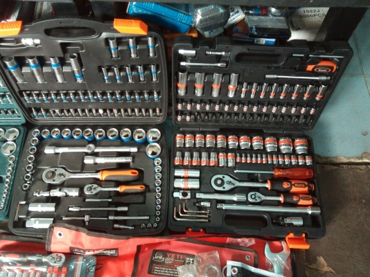 ชุดเครื่องมือ Koche 96 ชิ้น 2400 บาท , Fion 106 ชิ้น 2500 บาท