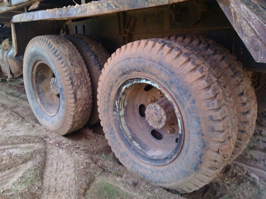 ขายด่วน. รถสิบล้อสองเพลาดั้มพ์.  Hino. Fm 3h. 195