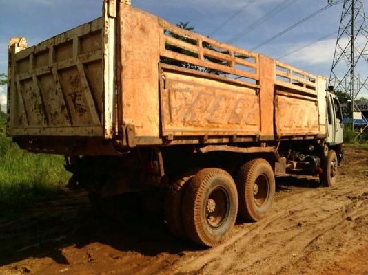 ขายด่วน. รถสิบล้อสองเพลาดั้มพ์.  Hino. Fm 3h. 195