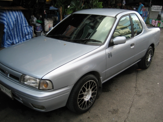 ขายนิสสัน nv แคปใหญ่ นั่งสบาย ปี 2001 ทะเบียนจอง รถใช้เองคับ