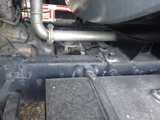 10 ล้อ บรรทุกน้ำ FVZ 200. แรง. ยูโรทู. 2เพลา ปี. 47