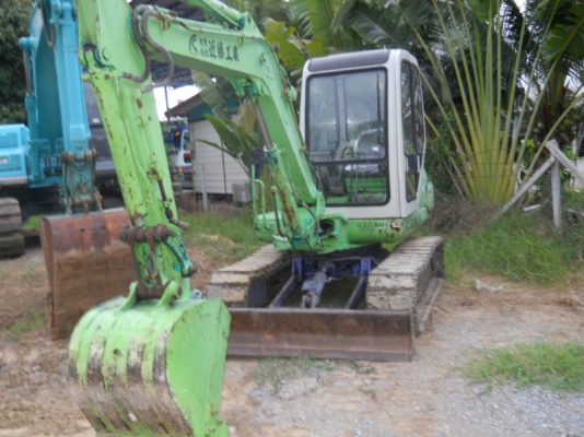 ขายรถเก่านอก komatsu 45-7 หัวเก๋งแทรกเหล็กสภาพสวย สนใจโทร 092-3309229 อี๊ด