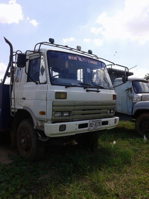 ขาย nissan ud เครื่อง177แรง สภาพดี กระบะต่อใหม่