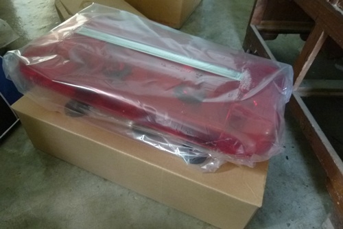 ไฟหมุน แคปซูน  สีแดงล้วน    12V   ฐานแม่เหล็ก 3800 บาท.- พร้อมส่ง ครับๆ