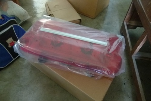 ไฟหมุน แคปซูน  สีแดงล้วน    12V   ฐานแม่เหล็ก 3800 บาท.- พร้อมส่ง ครับๆ