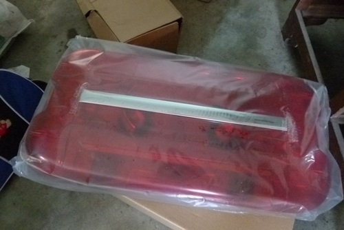 ไฟหมุน แคปซูน  สีแดงล้วน    12V   ฐานแม่เหล็ก 3800 บาท.- พร้อมส่ง ครับๆ