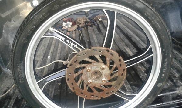 ล้อเเม็กขอบ17พร้อมยางสภาพดี