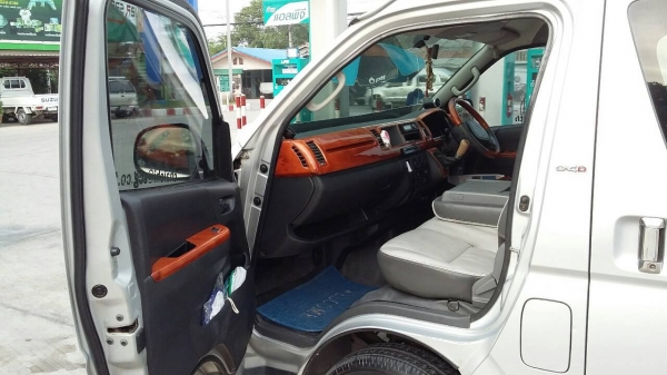 ขายด่วนรถปี05ครับ จะไปเอารถบัสแล้วครับ