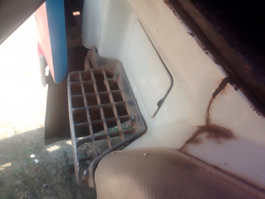 MITSUBISHI FUSO FN 527 - 195 HP 6D16 TD 3958 สิบล้อ 2 เพลา เทรลเลอร์ท้ายลาดมีหางพับไฮดรอลิกส์ขึ้นรถเกี่ยวข้าวและรถแบ็คโฮร PC 120 สภาพดีสวยพร้อมบรรทุกพร้อมใช้งานได้เลยครับ เครื่องยนต์แรงดีเดิมๆเกียร์ 10 SPEED ภายในเก๋งคอนโซลครบพร้อม พวงมาลัยเพาเวอร์ ระบบเบ MITSUBISHI FUSO FN 527 - 195 HP 6D16 TD 3958 สิบล้อ 2 เพลา เทรลเลอร์ท้ายลาดมีหางพับไฮดรอลิกส์ขึ้นรถเกี่ยวข้าวและรถแบ็คโฮร PC 120 สภาพดีสวยพร้อมบรรทุกพร้อมใช้งานได้เลยครับ เครื่องยนต์แรงดีเดิมๆเกียร์ 10 SPEED ภายในเก๋งคอนโซลครบพร้อม พวงมาลัยเพาเวอร์ ระบบเบ