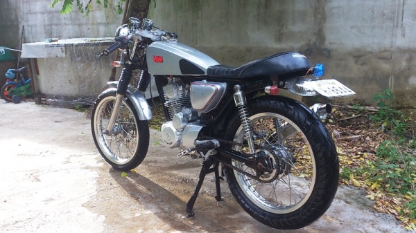 HONDA JX200cc. Cafe Racer แต่งเอี่ยมสวยๆมีเล่มทะเบียน ลดๆ27.000บ.