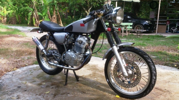 HONDA JX200cc. Cafe Racer แต่งเอี่ยมสวยๆมีเล่มทะเบียน ลดๆ27.000บ.