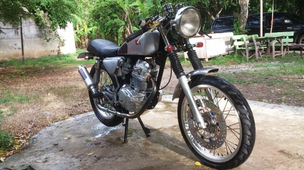 HONDA JX200cc. Cafe Racer แต่งเอี่ยมสวยๆมีเล่มทะเบียน ลดๆ27.000บ.