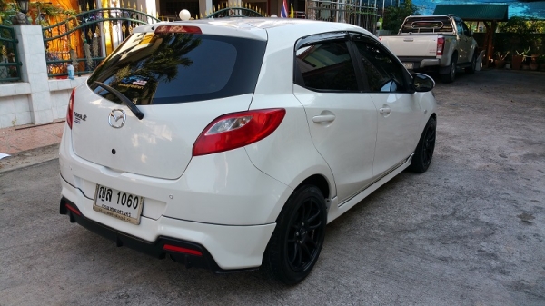 มาสด้า2 AIRBAG/ABS ปี11 เครื่อง1.5 เกียร์ออโต้ แอร์เย็น รถสวย