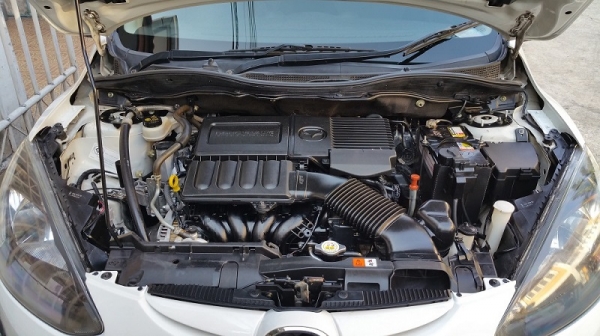 มาสด้า2 AIRBAG/ABS ปี11 เครื่อง1.5 เกียร์ออโต้ แอร์เย็น รถสวย