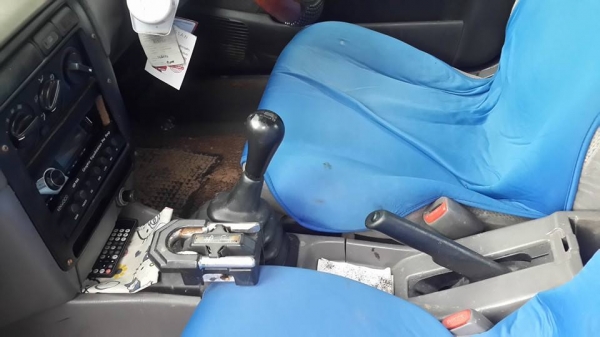 ขายรถเก๋งนิสสันปี38 เครื่องดีเกียร์MT ภายในสวยกระจกไฟฟ้า สภาพพร้อมใช้งาน เอกสารเล่มทะเบียนพร้อมโอน