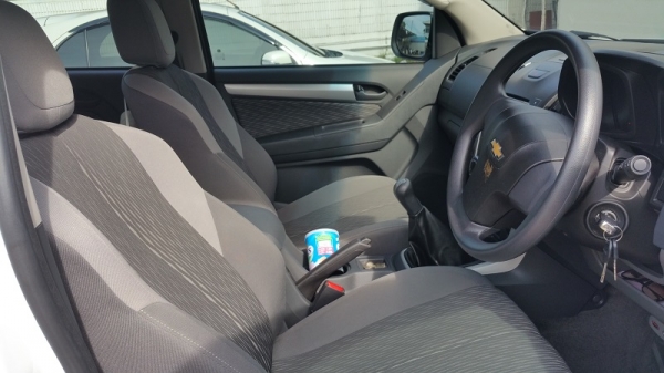 เชฟโรเลต โคโลราโด้ ปี13 กะบะ4ประตู ตัวLT เครื่อง2.5 เกียร์ธรรมดา เชฟโรเลต โคโลราโด้ ปี13 กะบะ4ประตู ตัวLT เครื่อง2.5 เกียร์ธรรมดา