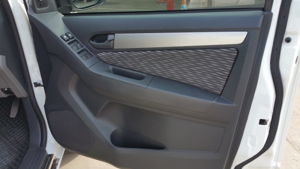 เชฟโรเลต โคโลราโด้ ปี13 กะบะ4ประตู ตัวLT เครื่อง2.5 เกียร์ธรรมดา เชฟโรเลต โคโลราโด้ ปี13 กะบะ4ประตู ตัวLT เครื่อง2.5 เกียร์ธรรมดา