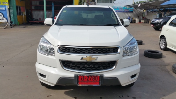 เชฟโรเลต โคโลราโด้ ปี13 กะบะ4ประตู ตัวLT เครื่อง2.5 เกียร์ธรรมดา