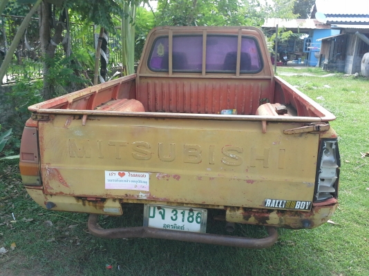 ขายคร้าบ เฉินหลง 4ขอตากลม สวยคลาสสิค รถบางๆเดิมๆ ช่วงล่างดี คัสซีสวยไม่ผุ ดิสเบรคหน้า เครื่องติดขับได้คร้าบทำมาแล้ว เอกสารชุดโอนครบ ตามสภาพเอาไปทำต่อนิดหน่อยก็ทำมาหากินได้เเล้วคร้าบ ขายถูกๆ29500-สนใจทักมาคร้าบ0817915677 ไม่ไกลส่งได้