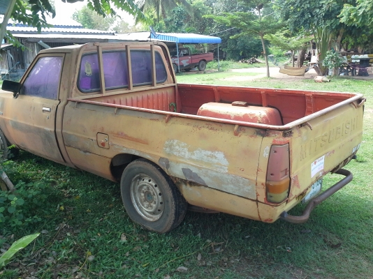 ขายคร้าบ เฉินหลง 4ขอตากลม สวยคลาสสิค รถบางๆเดิมๆ ช่วงล่างดี คัสซีสวยไม่ผุ ดิสเบรคหน้า เครื่องติดขับได้คร้าบทำมาแล้ว เอกสารชุดโอนครบ ตามสภาพเอาไปทำต่อนิดหน่อยก็ทำมาหากินได้เเล้วคร้าบ ขายถูกๆ29500-สนใจทักมาคร้าบ0817915677 ไม่ไกลส่งได้