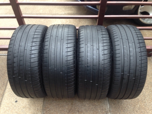 ยาง Michelin 225 40 18 ปี12 ดอกดี เนื้อนิ่มมากๆ ยาง Michelin 225 40 18 ปี12 ดอกดี เนื้อนิ่มมากๆ