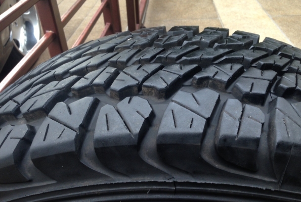 ยาง All Dunlop 31 10.5 R15 ปี15 จำนวน 1เส้น ยาง All Dunlop 31 10.5 R15 ปี15 จำนวน 1เส้น