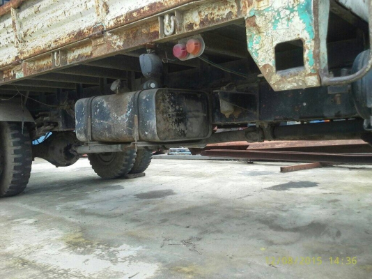 ขายด่วน,,หกล้อ  195 hp ช่วงยาว,ติดเครน,,3 ตัน,,(ตามภาพ),,