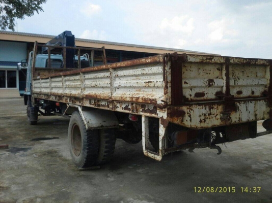 ขายด่วน,,หกล้อ  195 hp ช่วงยาว,ติดเครน,,3 ตัน,,(ตามภาพ),,