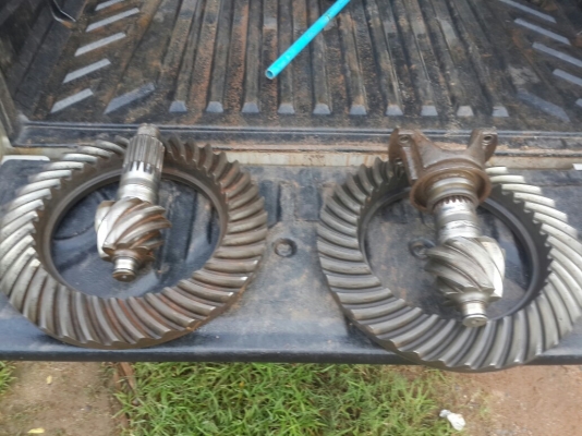 เฟืองจาน เดือยหมู ร็อคกี้ 7-39