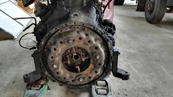 ขายเครื่องยกลง ISUZU 6HE1 195แรง ขายเครื่องยกลง ISUZU 6HE1 195แรง