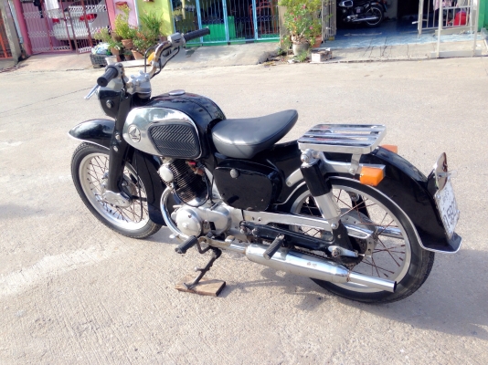 ขาย c92 มีเล่มส้มไม่มีชุดโอน  สภาพสวยๆ ตามรูป  ขี่ใช้งานได้ปกติ ขายถูกๆ 39000 ติดต่อ   0889419663