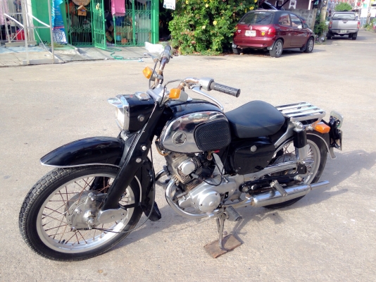 ขาย c92 มีเล่มส้มไม่มีชุดโอน  สภาพสวยๆ ตามรูป  ขี่ใช้งานได้ปกติ ขายถูกๆ 39000 ติดต่อ   0889419663