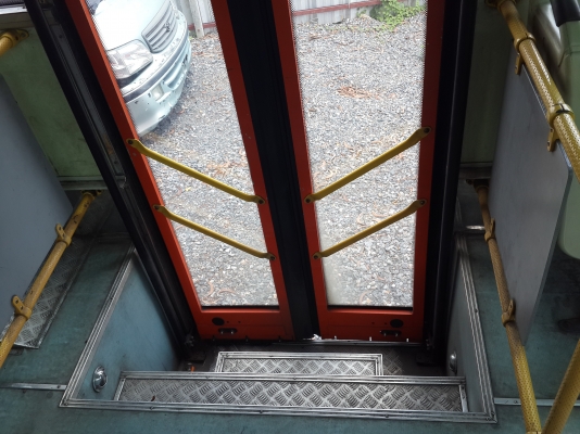 ขายถูกรถมินิบัส NGV ใช้งานน้อย