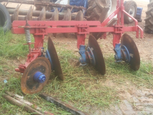 ผานบุกเบิก 3 ใบ