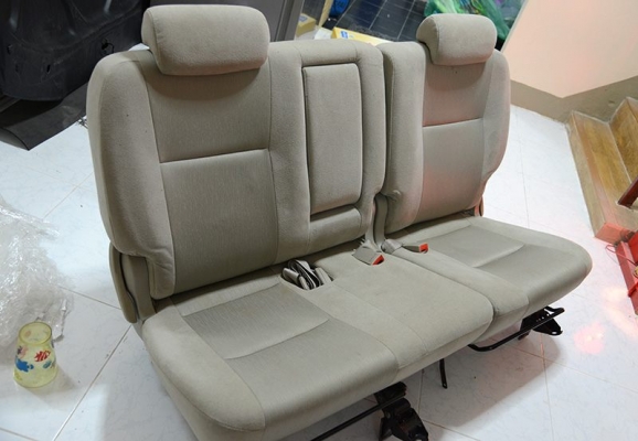 เบาะแถว 2 innova fortuner