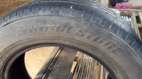 ขาย Bridgestone gr 90 ขอบ 15 สภาพใช้อีกยาว