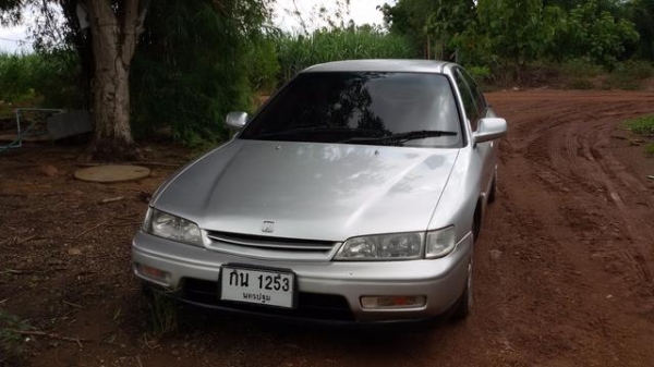 ขาย Accord ไฟท้ายก้อนเดียว ปี 95 auto lpg
