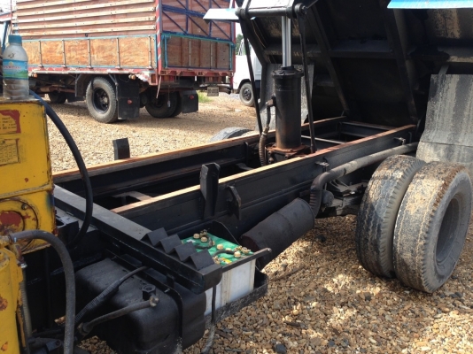 หกล้อดั้มเล็ก 100แรง ติดเครนทาดาโน่เก่าญี่ปุ่น2.2ตัน