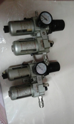 ตัวดักน้ำพ่นสีงานญี่ปุ่นสภาพเดิมๆครับพร้อมใช้งานครับ มีหลายตัวครับพร้อมใช้งานครับสวยๆครับเบิกใหม่เป็นพันครับ