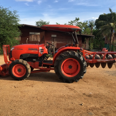 ขายคูโบต้าL4708อุปกรณ์2ชิ้นดันหน้าผาน6ใบ24 สภาพรถเดิมๆคับ ราคา425000บาทถ้วน