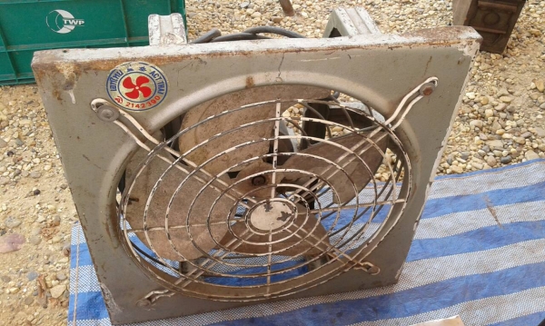 พัดลมมอเตอร์ 1/4  แรง