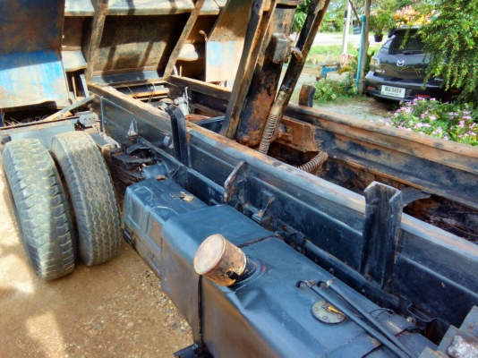 ขายหกล้อดั้ม ISUZU KS22