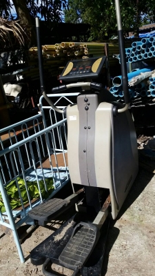 เครื่องออกกำลังกายใช้ถ่านงานนอกครับ เครื่องออกกำลังกายใช้ถ่านงานนอกครับ