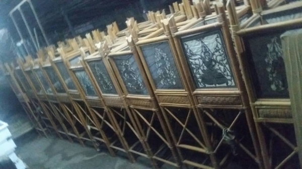 โคมไฟหวายแท้