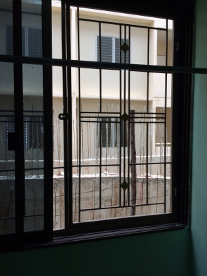 ขายห้องเอื้ออาทรลาดกระบัง2เฟตล2ตึก86ชั้น1 ตรงบันไดทางขึ้น